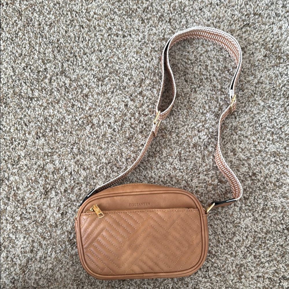 NWOT Bostanten Tan Quilted Crossbody Bag